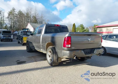 2013 Ram 1500 Express z USA, uszkodzony, nr VIN 1C6RR7FT1DS681925